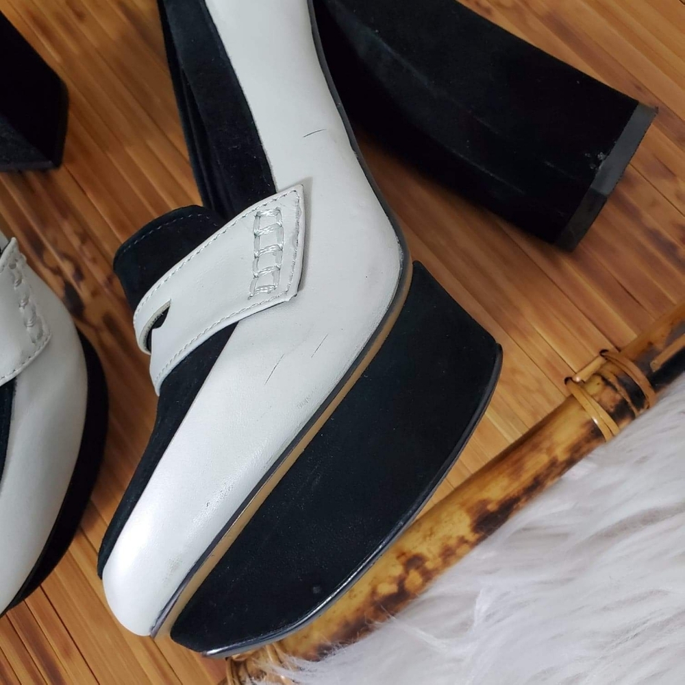 Shellys  London - Picture 12 of 13